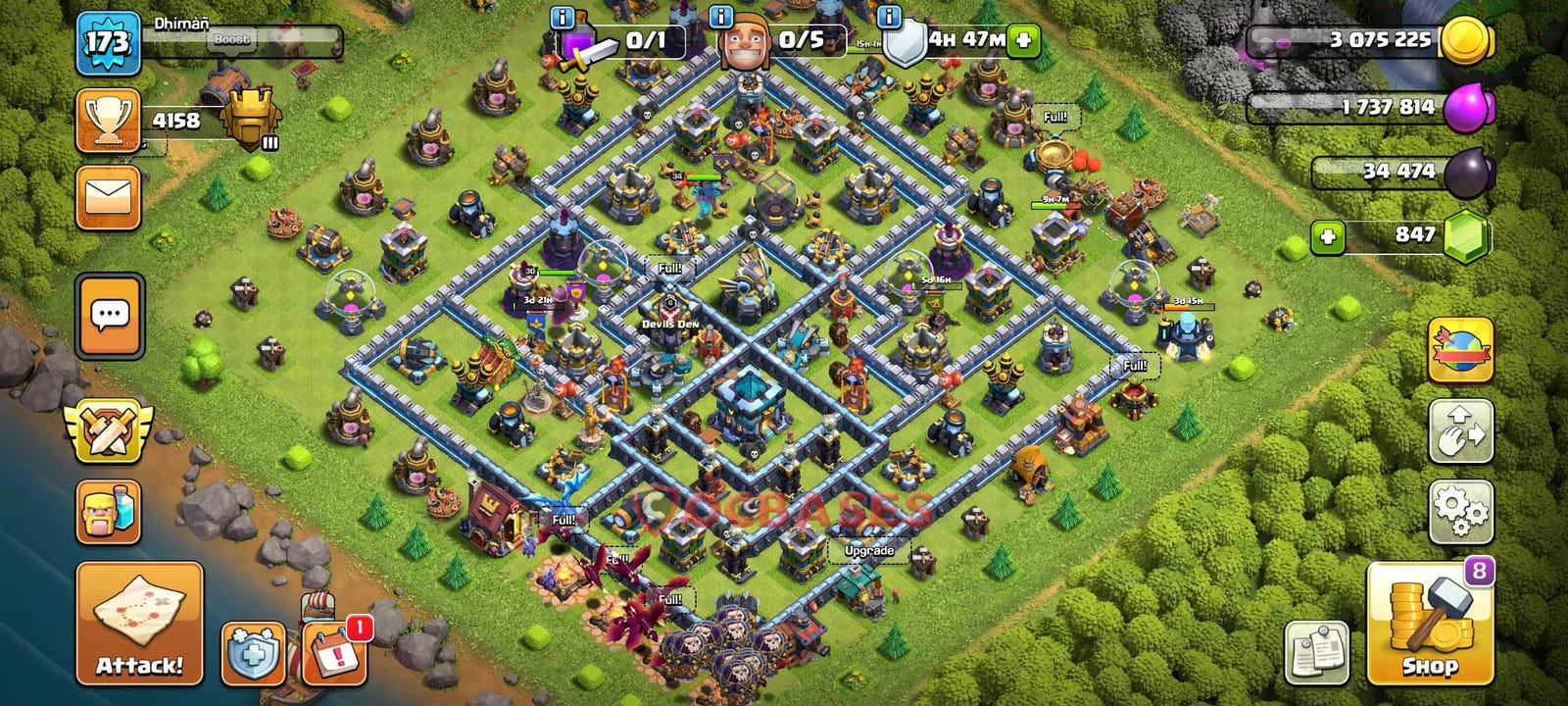 TH13 Anti 3 star Layout 16 - #symmetric, #anti 3 stars base layout with copy link for Clash of Clans 2026